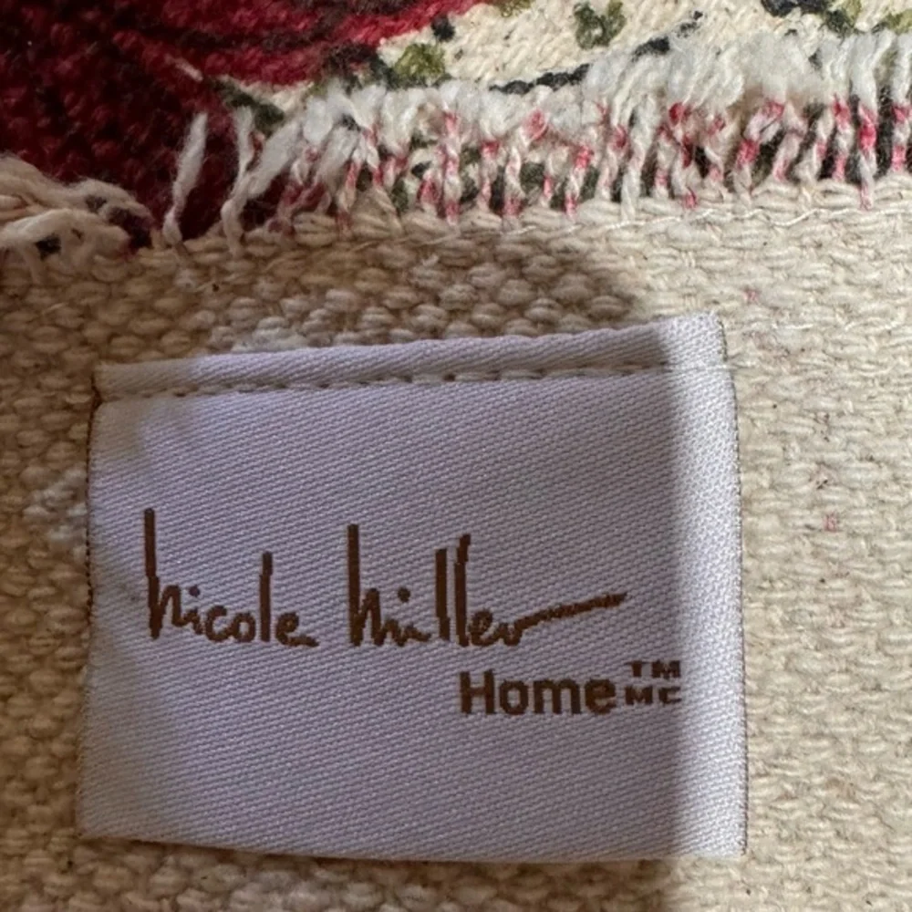 Nicole Miller Red Poinsettia set of 4 dining table mats. NWT 100% Cottpn‎
